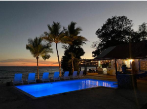 OceanFront Bungalows - Paradise Rentals